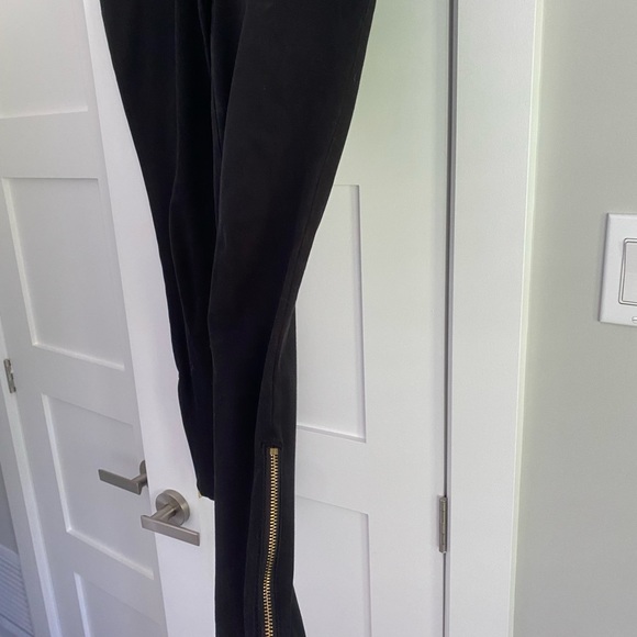 Michael Kors size 10 skinny jeans with gold hardware - Picture 7 of 8